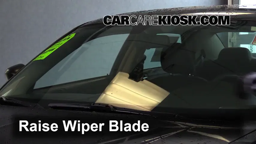 2007 Chrysler 300 2.7L V6 Windshield Wiper Blade (Front) Replace Wiper Blades